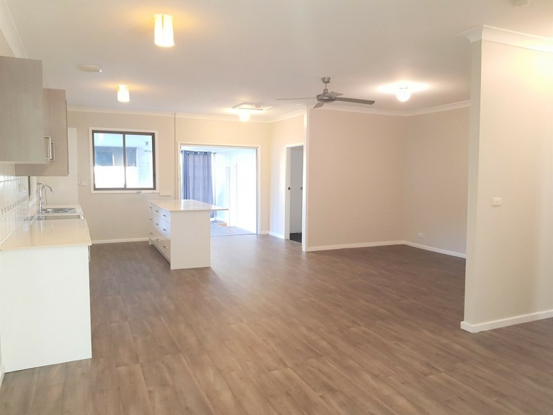 68 Lakeview Parade, Pelican NSW 2281