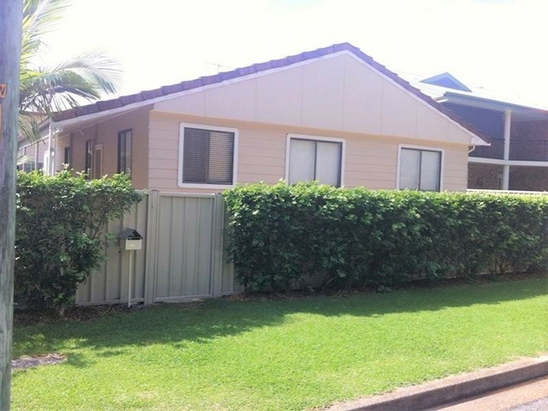 68 Lakeview Parade, Pelican NSW 2281