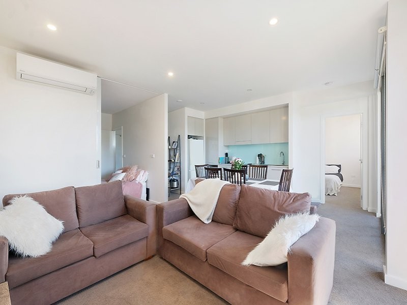 E216/11 Ernest Street, Belmont NSW 2280