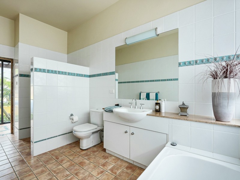 144 Ross Street, Belmont NSW 2280