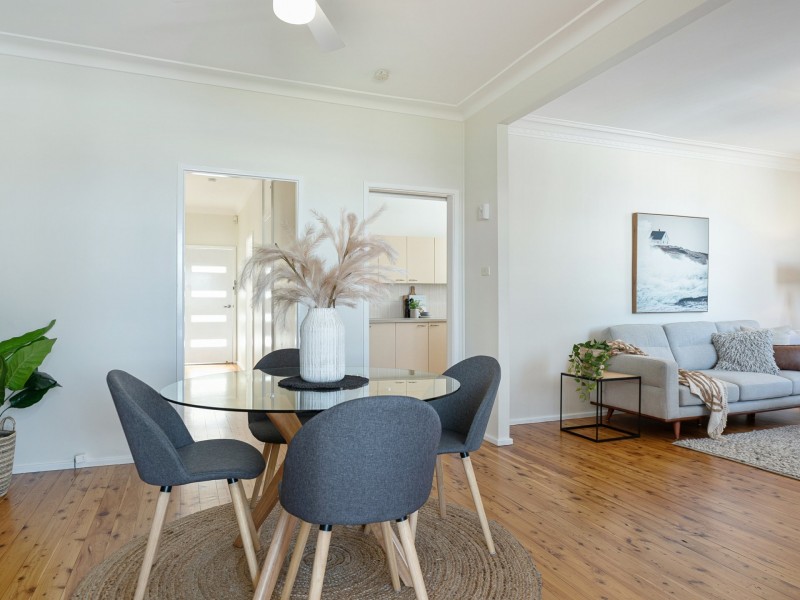 18 Pacific Street, Caves Beach NSW 2281