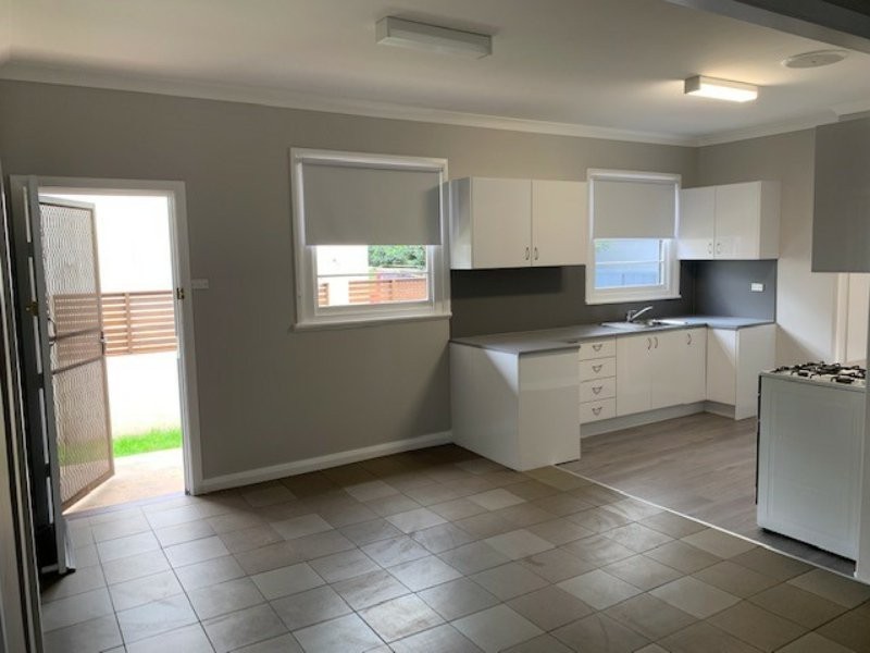 2a St Johns Drive, Croudace Bay NSW 2280