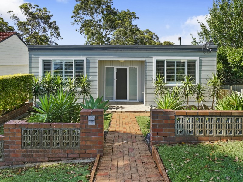 36 Croft Road, Eleebana NSW 2282