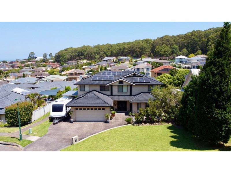 10 Whipbird Way, Belmont NSW 2280