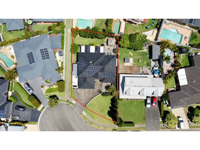 10 Whipbird Way, Belmont NSW 2280