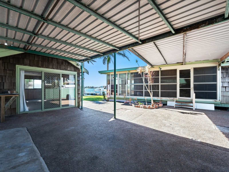 37 Village Bay Close, Marks Point NSW 2280