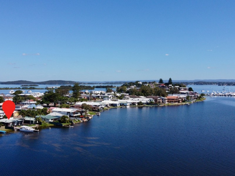 37 Village Bay Close, Marks Point NSW 2280