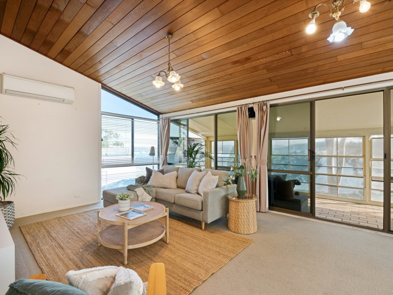 688A Pacific Highway, Belmont NSW 2280