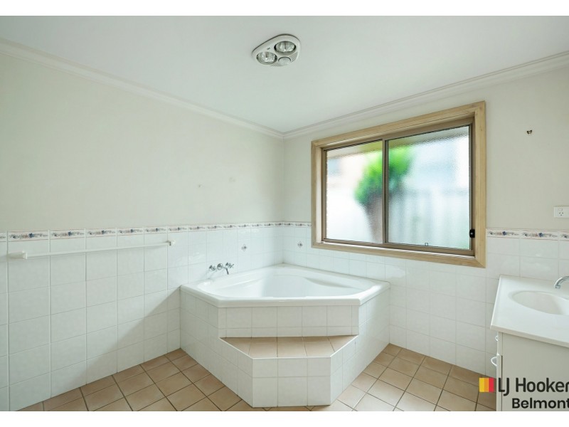 8 Teresa Close, Floraville NSW 2280