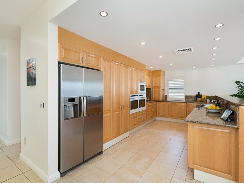 91 Marks Point Road, Marks Point NSW 2280