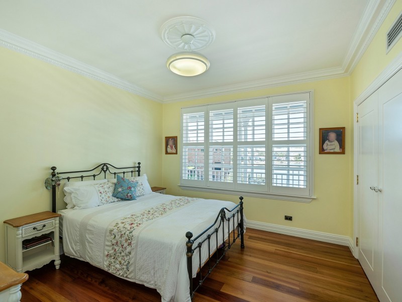 100 Ross Street, Belmont NSW 2280