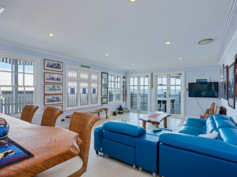 100 Ross Street, Belmont NSW 2280