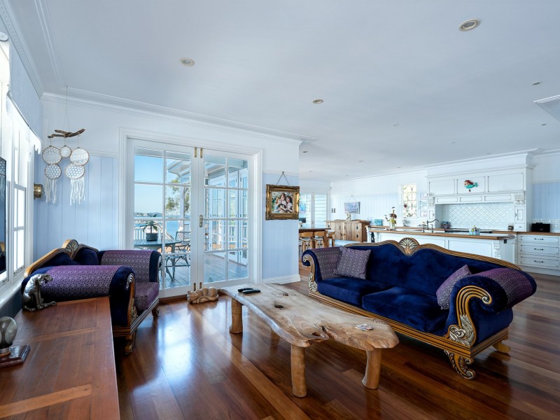 100 Ross Street, Belmont NSW 2280