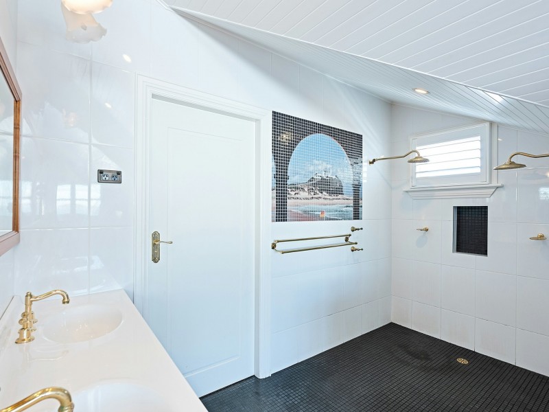 100 Ross Street, Belmont NSW 2280