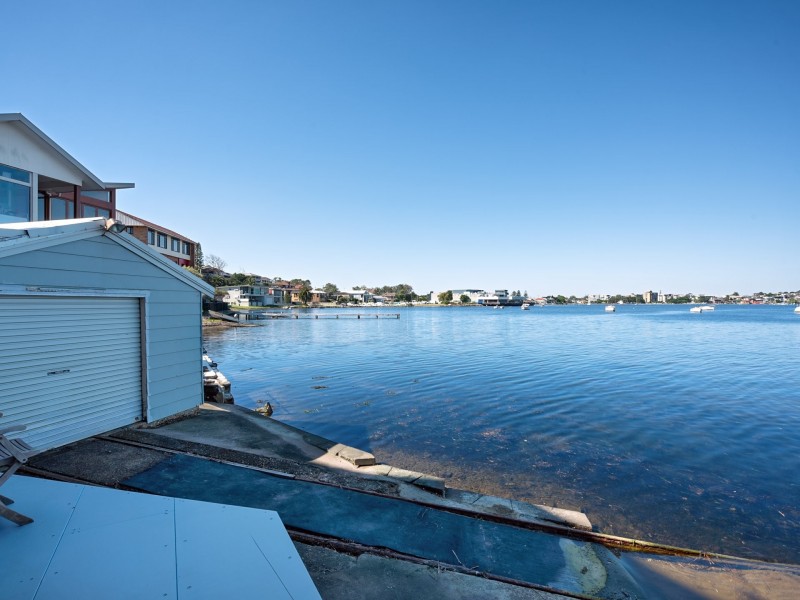 100 Ross Street, Belmont NSW 2280