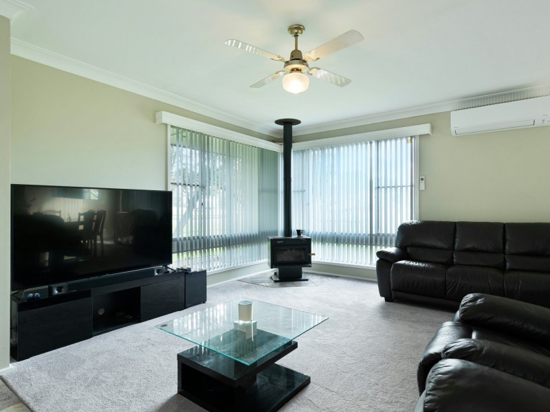 140 Wommara Avenue, Belmont North NSW 2280