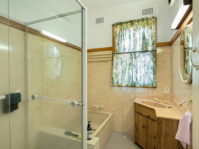 8 Redrose Avenue, Belmont NSW 2280