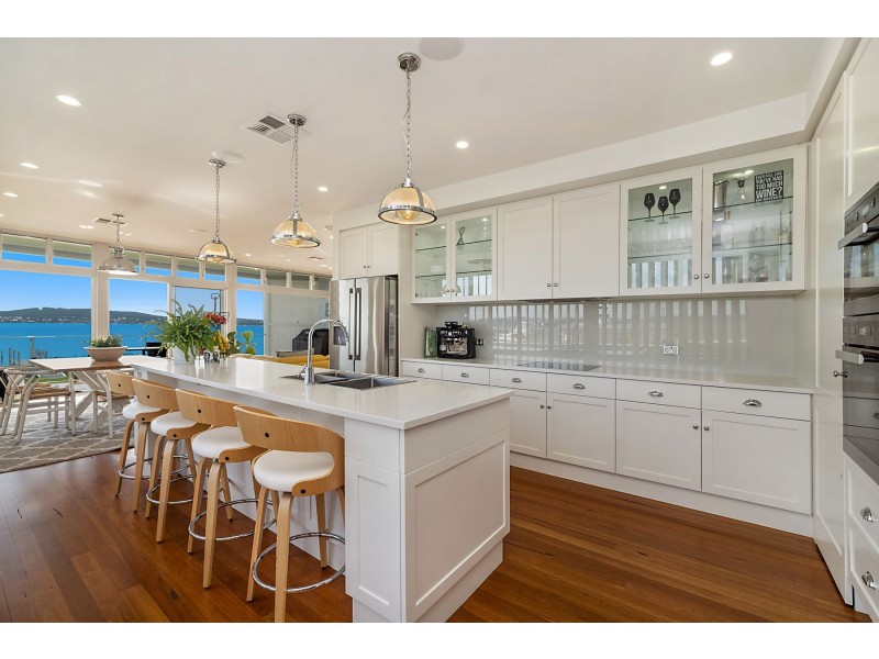 13 Edith Street, Marks Point NSW 2280