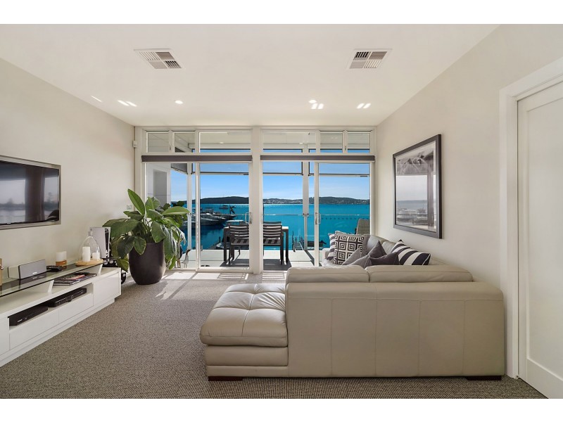 13 Edith Street, Marks Point NSW 2280