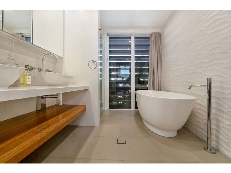 13 Edith Street, Marks Point NSW 2280