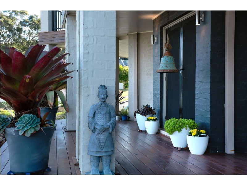 10 The Shores Way, Belmont NSW 2280