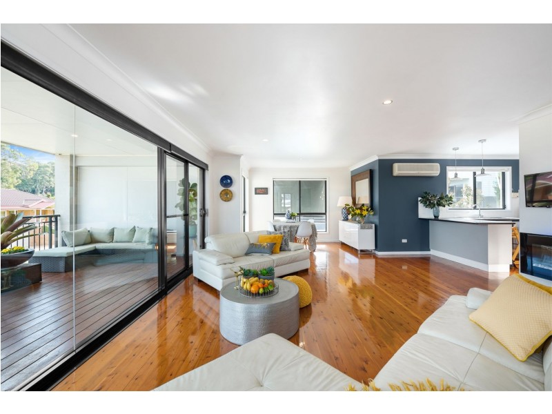 10 The Shores Way, Belmont NSW 2280