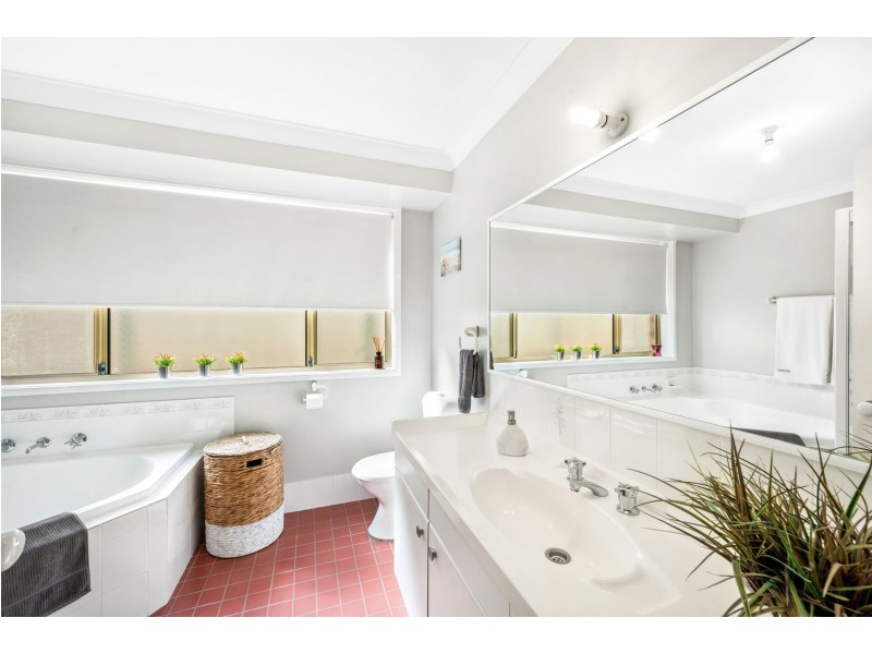 103 Connaught Road, Valentine NSW 2280