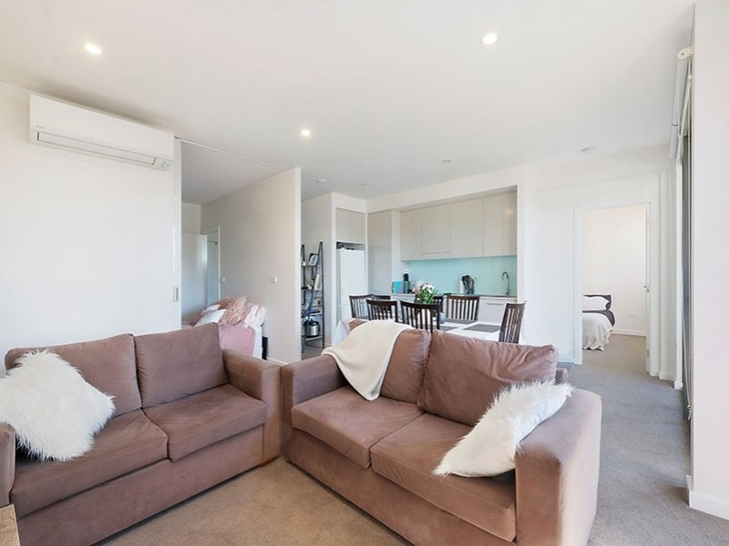 E216/11 Ernest Street, Belmont NSW 2280