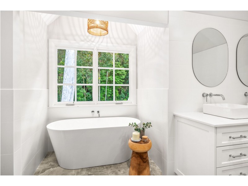 32 The Shores Way, Belmont NSW 2280