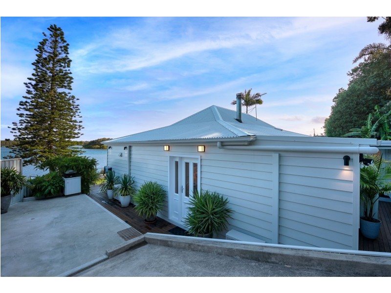 164 Marks Point Road, Marks Point NSW 2280