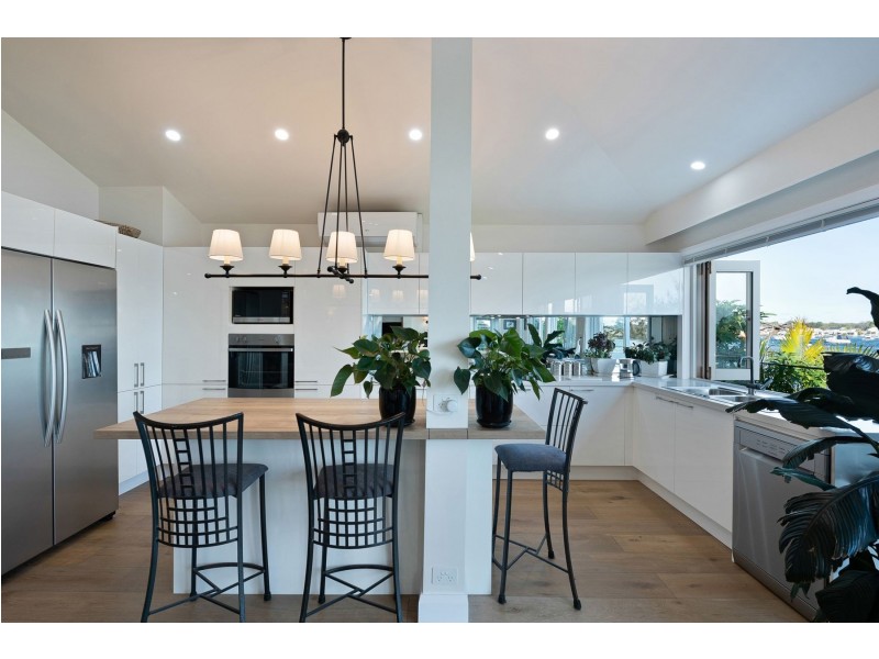 164 Marks Point Road, Marks Point NSW 2280