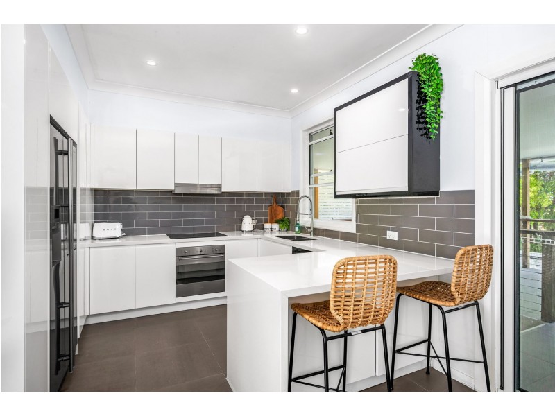 7 Brabham Close, Belmont North NSW 2280