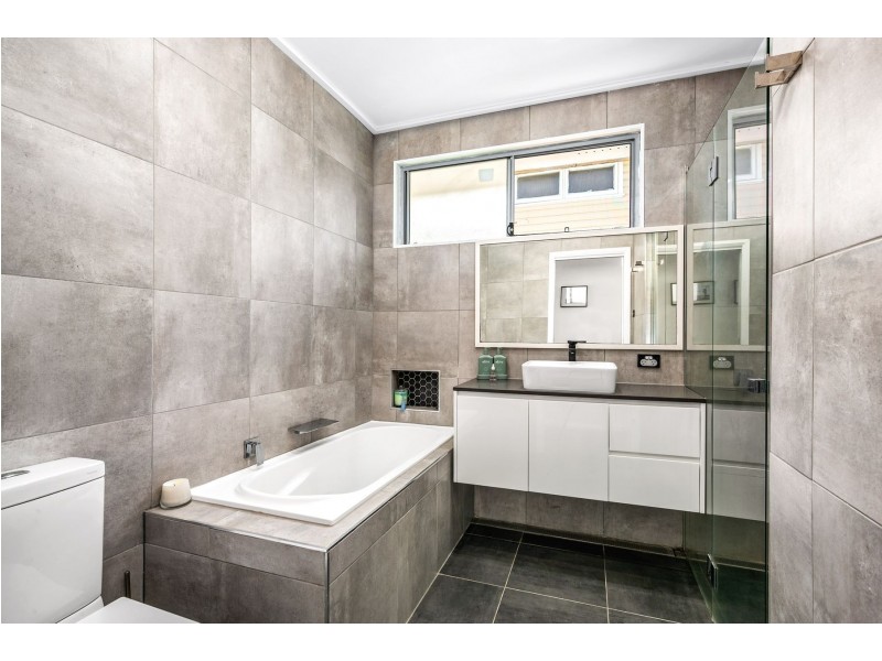 7 Brabham Close, Belmont North NSW 2280