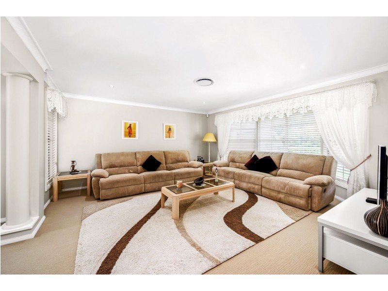 17 Pebble Beach Court, Belmont NSW 2280