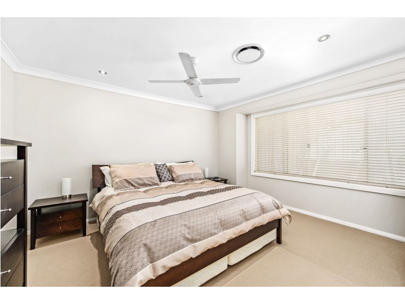 17 Pebble Beach Court, Belmont NSW 2280