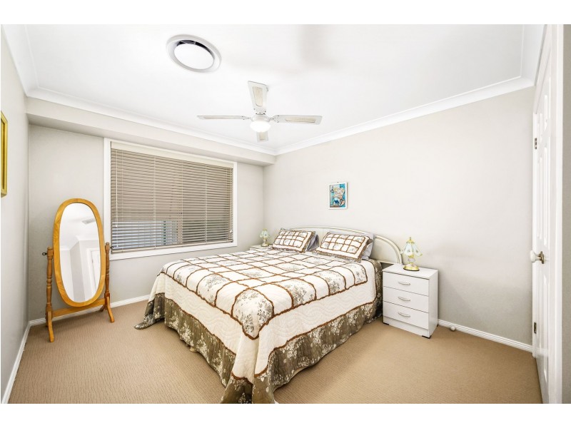 17 Pebble Beach Court, Belmont NSW 2280