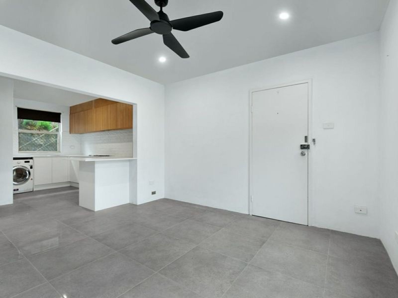 2/33 Nesca Parade, The Hill NSW 2300