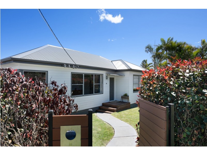 10 Buttaba Avenue, Belmont North NSW 2280