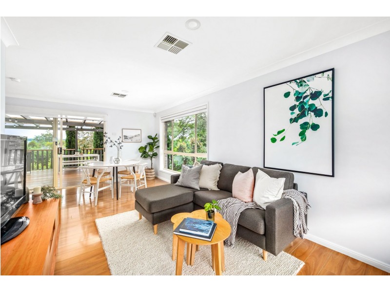 52 McElwee Drive, Tingira Heights NSW 2290