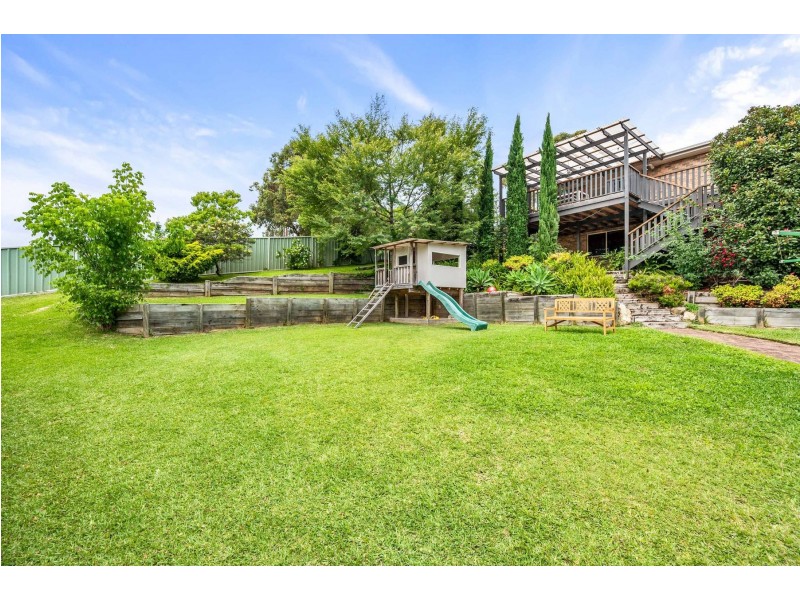 52 McElwee Drive, Tingira Heights NSW 2290
