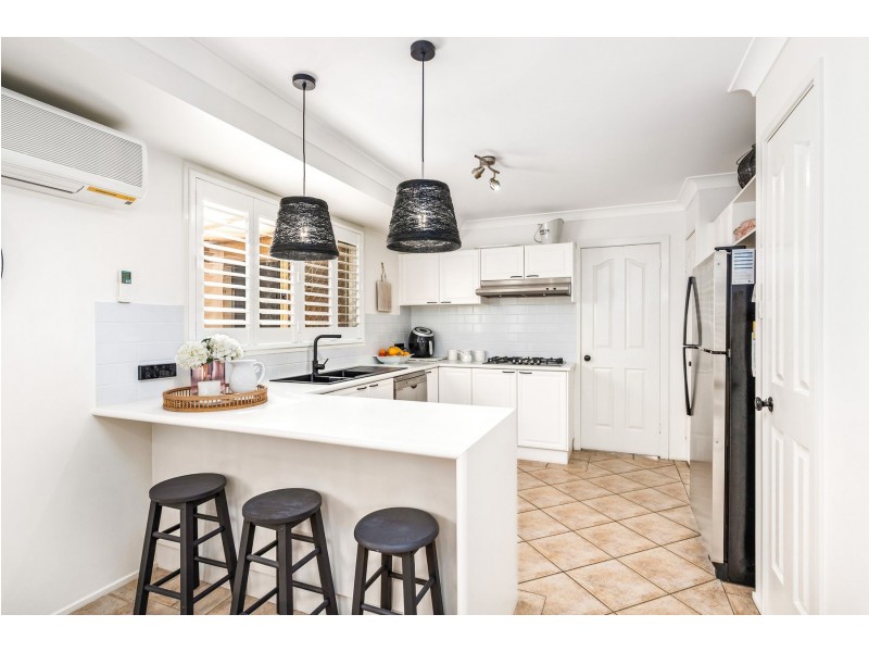 38 Green Point Drive, Belmont NSW 2280