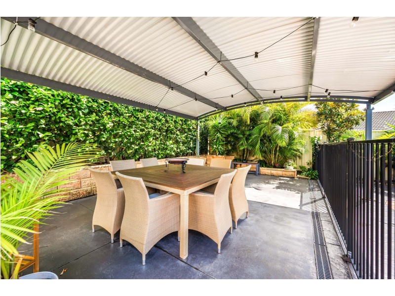 38 Green Point Drive, Belmont NSW 2280