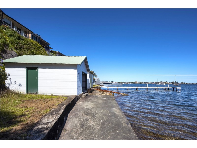 116 Ross Street, Belmont NSW 2280