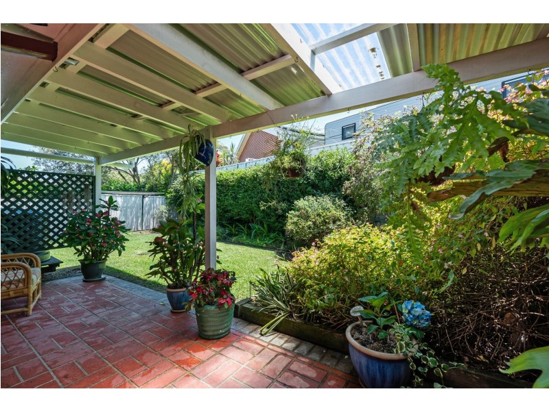 1 Matelot Place, Belmont NSW 2280