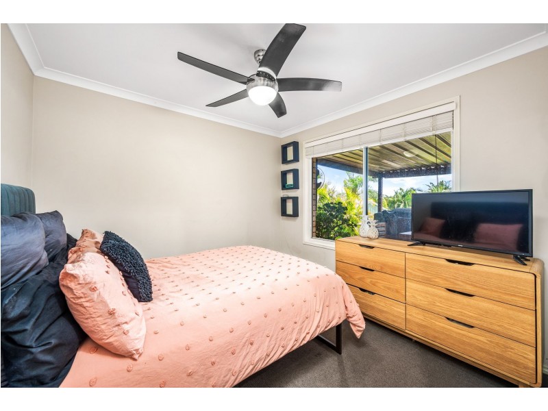 34 Arlington Street, Belmont North NSW 2280