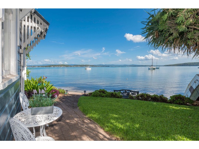 151 Marks Point Road, Marks Point NSW 2280