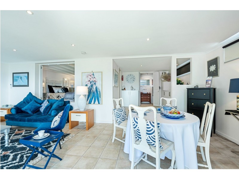 151 Marks Point Road, Marks Point NSW 2280