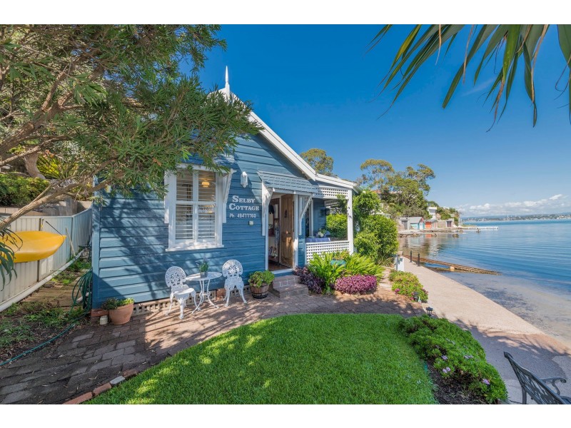 151 Marks Point Road, Marks Point NSW 2280