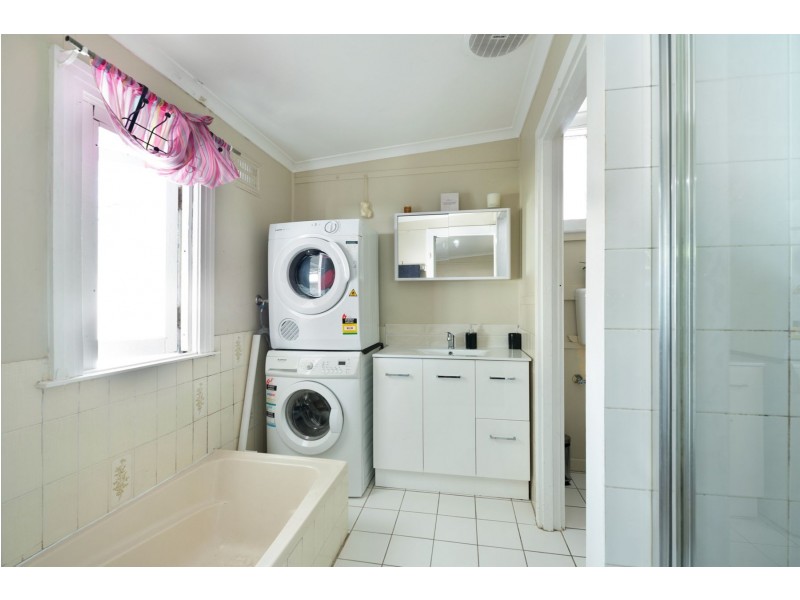 16 Marks Street, Belmont NSW 2280