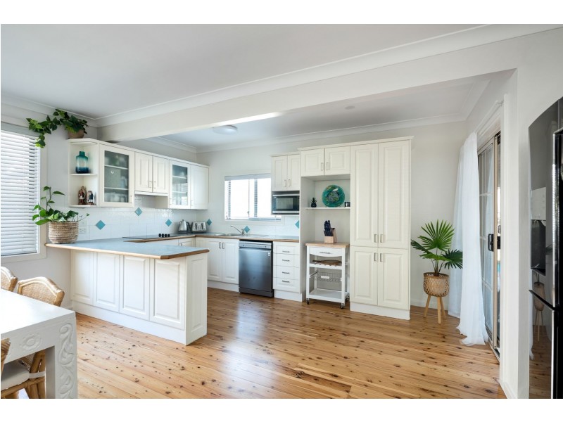 40 Bell Street, Belmont North NSW 2280